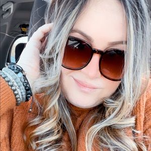 Meet your Posher, Marissa